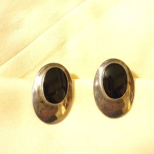 Sterling and black stone earring